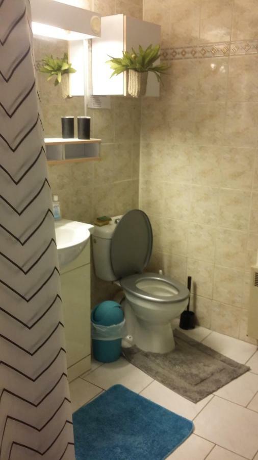 Studio Guy Apartment